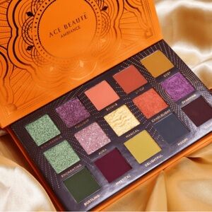 Ace Beaute Ambiance Eyeshadow Palette Vibrant, Shapeshifting Glimmer Shades BNIB